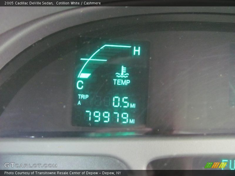 Cotillion White / Cashmere 2005 Cadillac DeVille Sedan