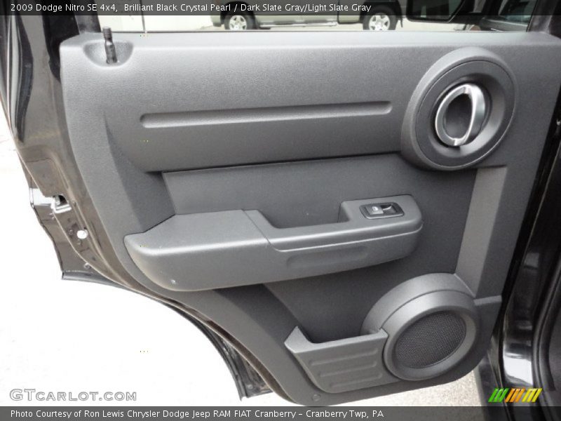 Brilliant Black Crystal Pearl / Dark Slate Gray/Light Slate Gray 2009 Dodge Nitro SE 4x4