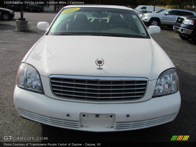 Cotillion White / Cashmere 2005 Cadillac DeVille Sedan