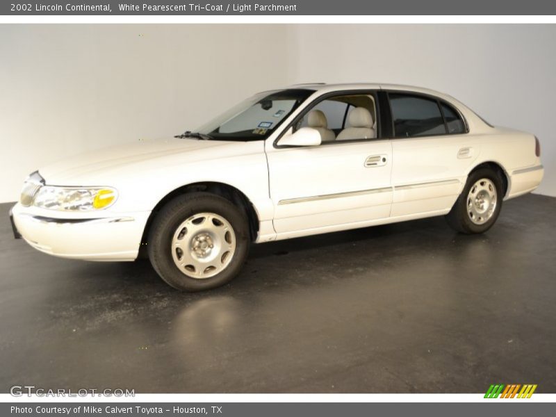  2002 Continental  White Pearescent Tri-Coat
