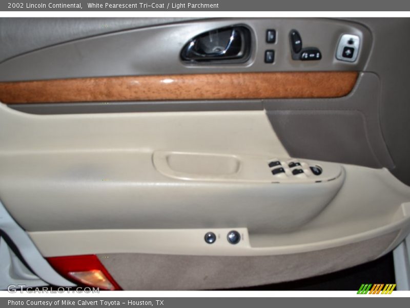 Door Panel of 2002 Continental 