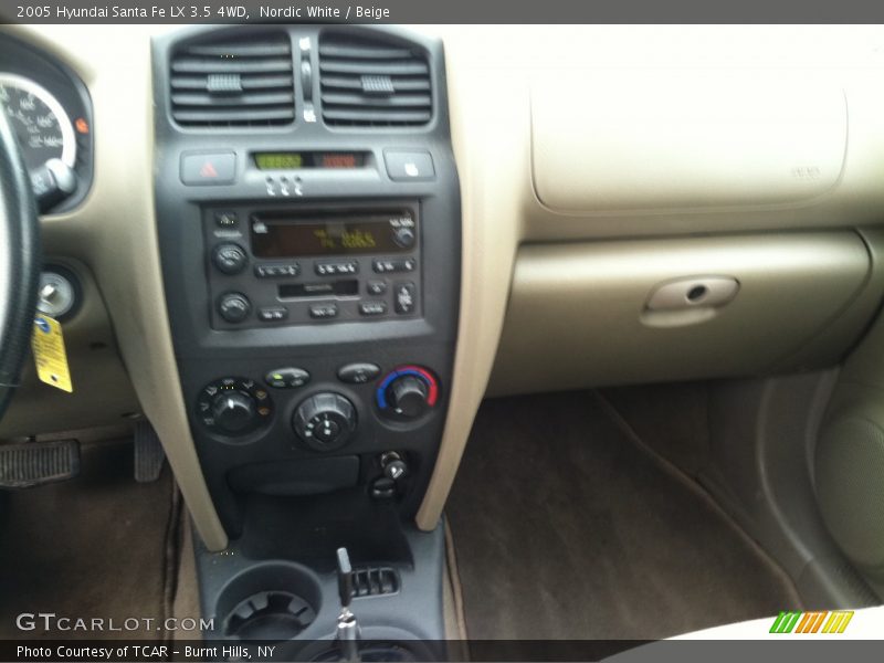 Nordic White / Beige 2005 Hyundai Santa Fe LX 3.5 4WD