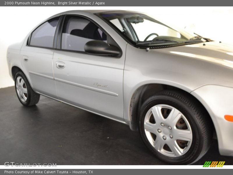 Bright Silver Metallic / Agate 2000 Plymouth Neon Highline