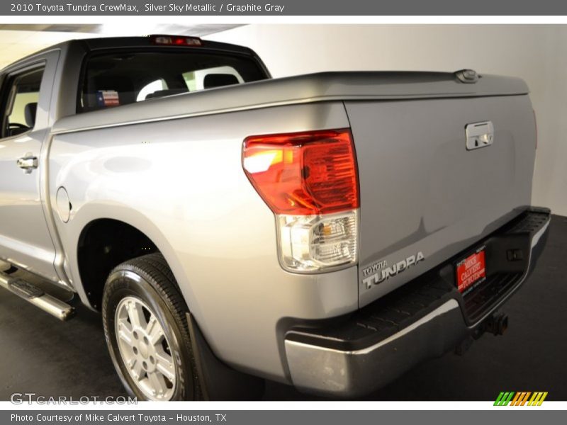 Silver Sky Metallic / Graphite Gray 2010 Toyota Tundra CrewMax