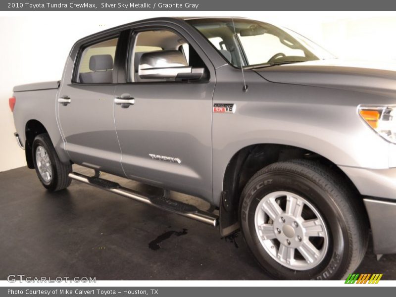 Silver Sky Metallic / Graphite Gray 2010 Toyota Tundra CrewMax