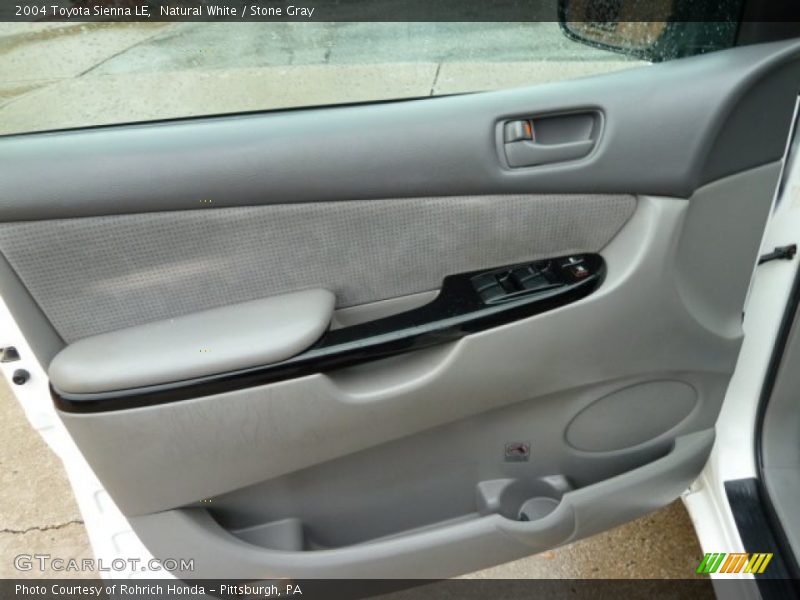 Natural White / Stone Gray 2004 Toyota Sienna LE