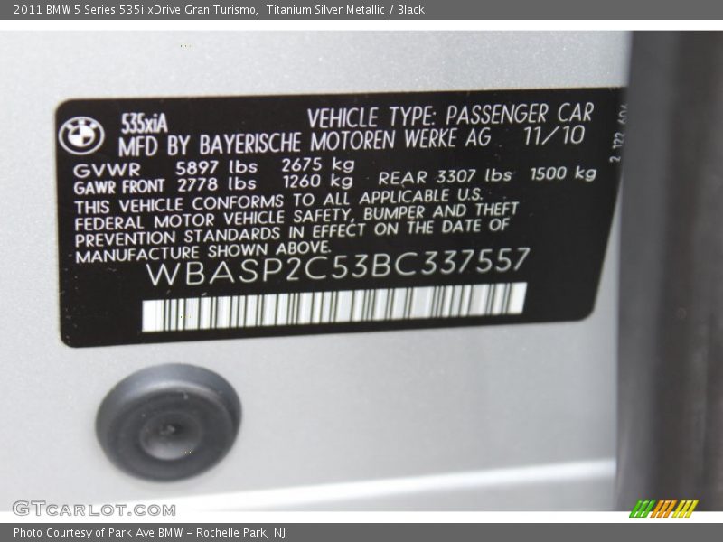Titanium Silver Metallic / Black 2011 BMW 5 Series 535i xDrive Gran Turismo