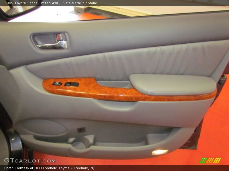 Door Panel of 2009 Sienna Limited AWD