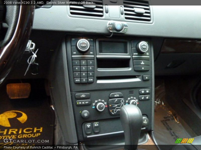 Electric Silver Metallic / Off Black 2008 Volvo XC90 3.2 AWD