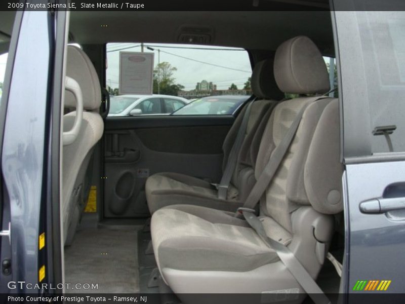 Slate Metallic / Taupe 2009 Toyota Sienna LE