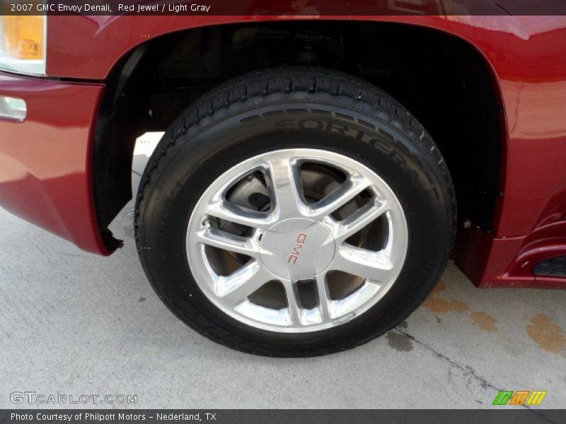  2007 Envoy Denali Wheel