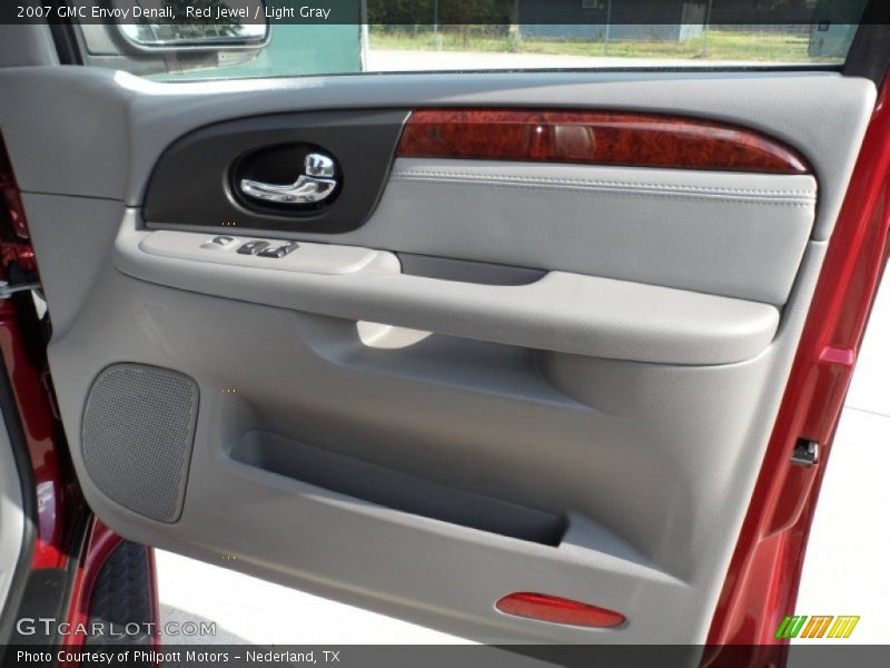 Door Panel of 2007 Envoy Denali