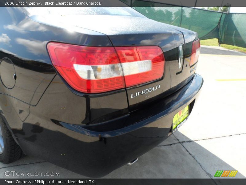Black Clearcoat / Dark Charcoal 2006 Lincoln Zephyr