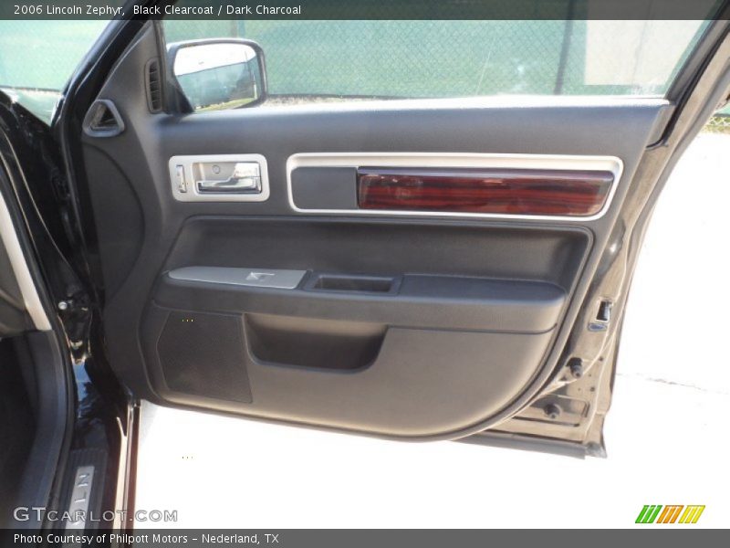 Black Clearcoat / Dark Charcoal 2006 Lincoln Zephyr