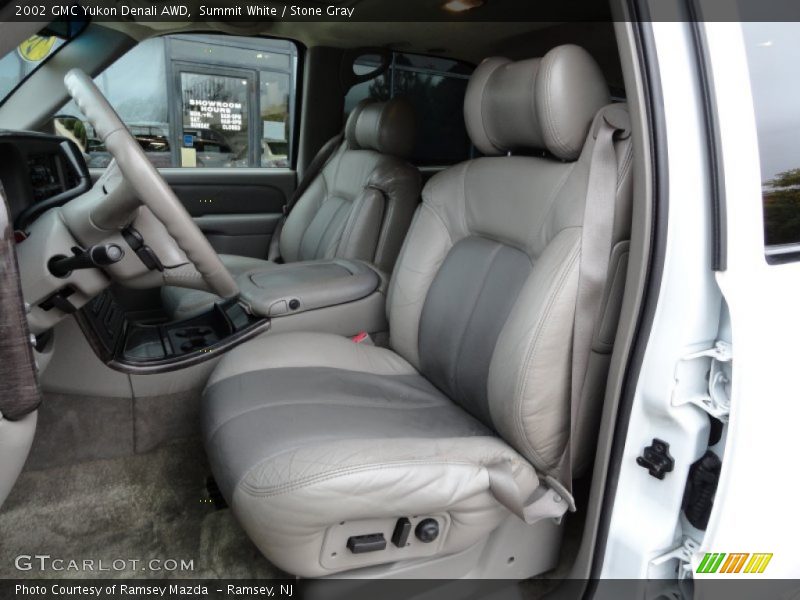  2002 Yukon Denali AWD Stone Gray Interior