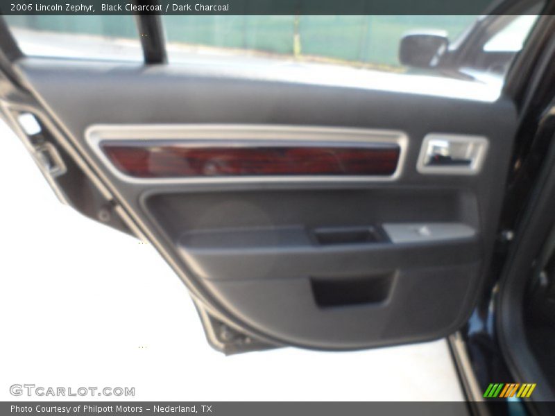 Black Clearcoat / Dark Charcoal 2006 Lincoln Zephyr