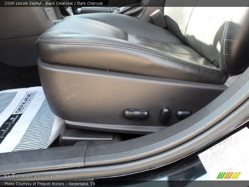 Black Clearcoat / Dark Charcoal 2006 Lincoln Zephyr