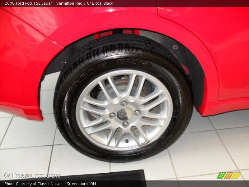 Vermillion Red / Charcoal Black 2008 Ford Focus SE Sedan