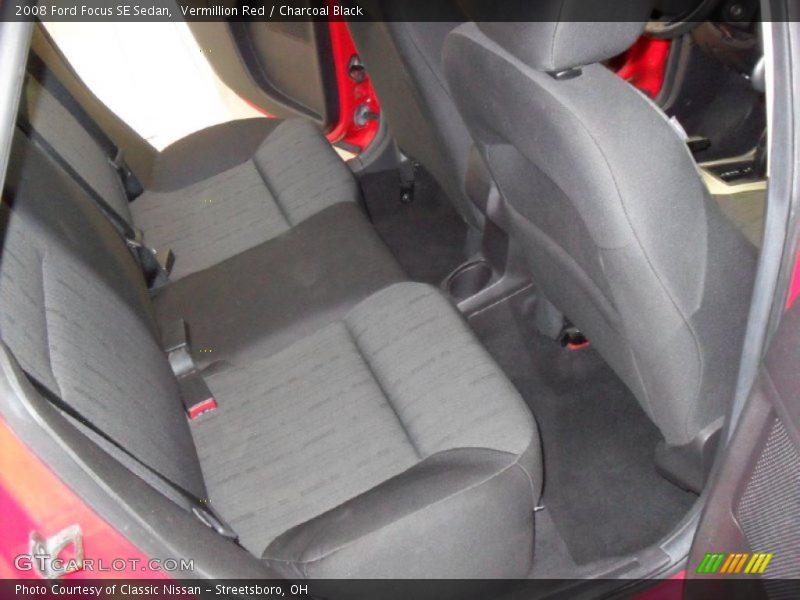 Vermillion Red / Charcoal Black 2008 Ford Focus SE Sedan