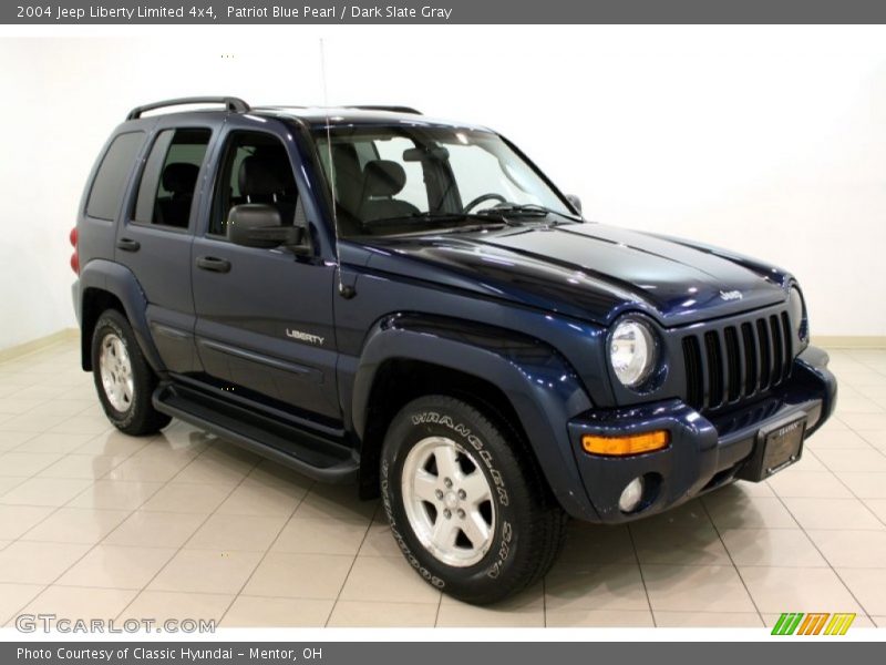 Patriot Blue Pearl / Dark Slate Gray 2004 Jeep Liberty Limited 4x4