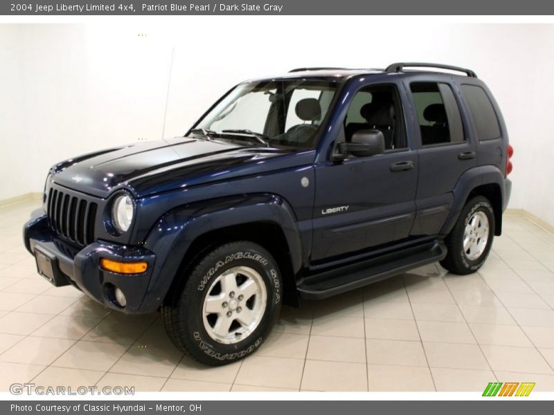 Patriot Blue Pearl / Dark Slate Gray 2004 Jeep Liberty Limited 4x4