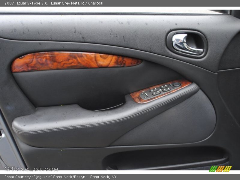 Lunar Grey Metallic / Charcoal 2007 Jaguar S-Type 3.0