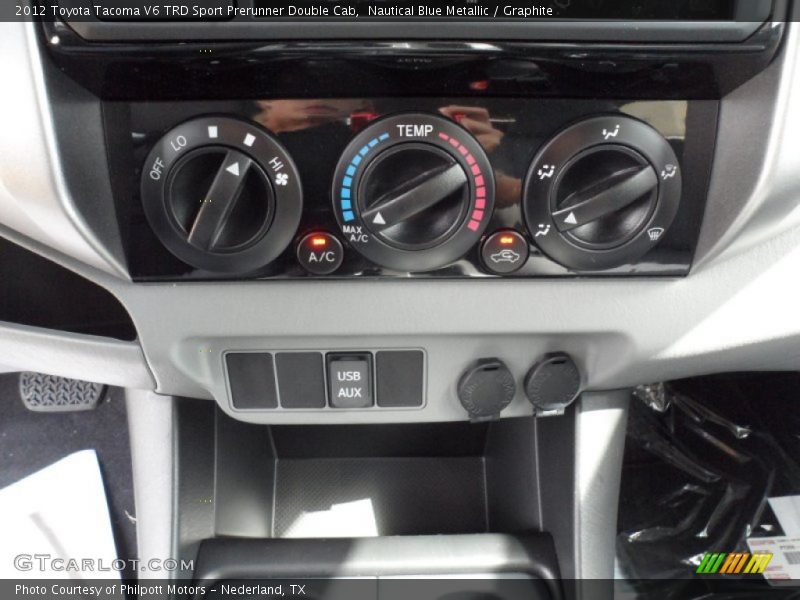 Controls of 2012 Tacoma V6 TRD Sport Prerunner Double Cab