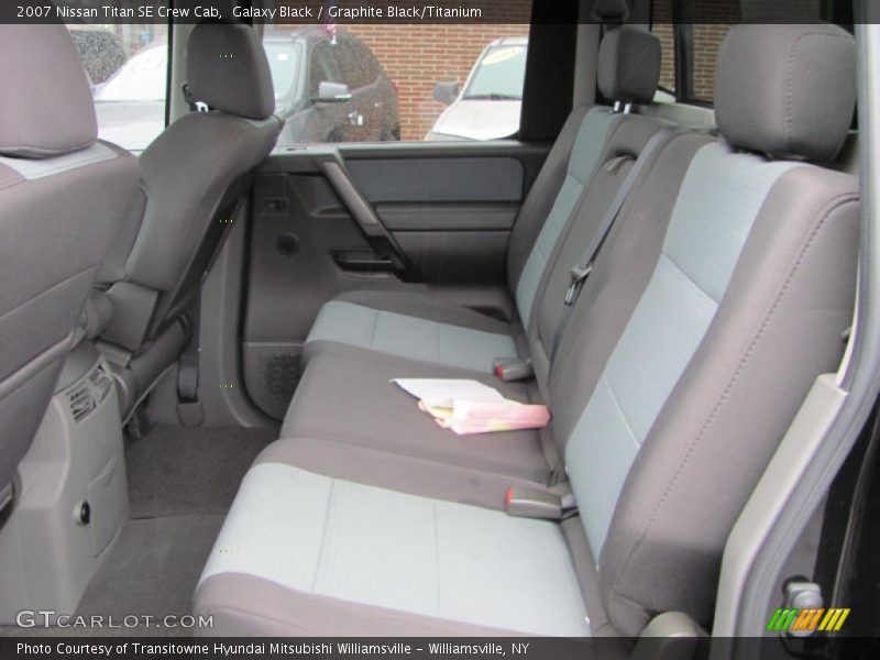  2007 Titan SE Crew Cab Graphite Black/Titanium Interior