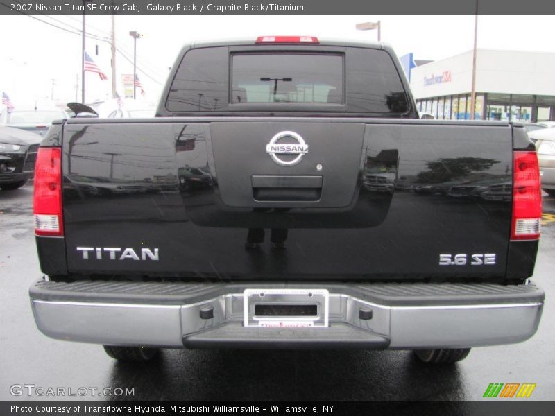Galaxy Black / Graphite Black/Titanium 2007 Nissan Titan SE Crew Cab