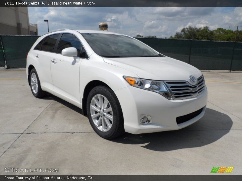 Blizzard Pearl White / Ivory 2011 Toyota Venza I4