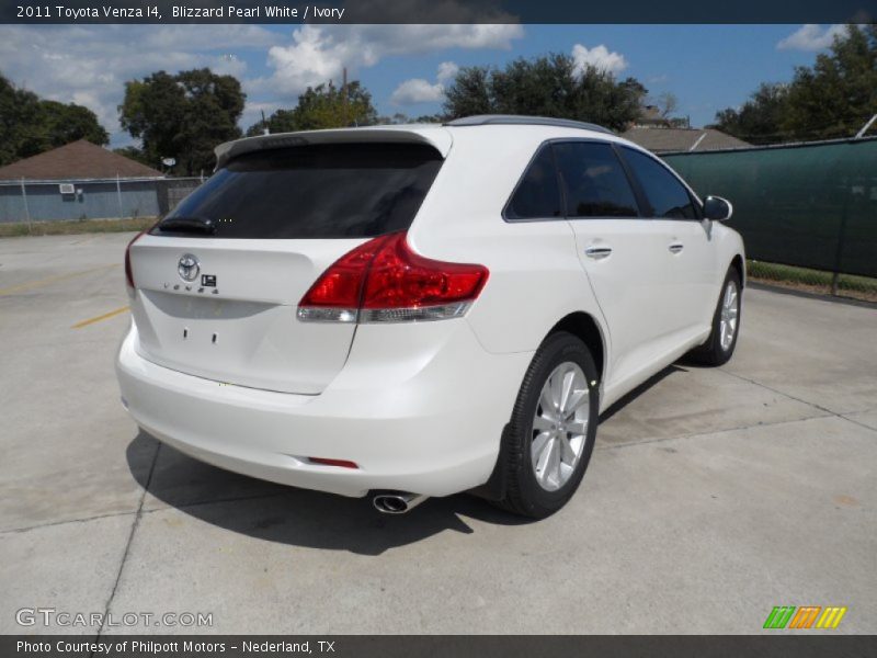 Blizzard Pearl White / Ivory 2011 Toyota Venza I4