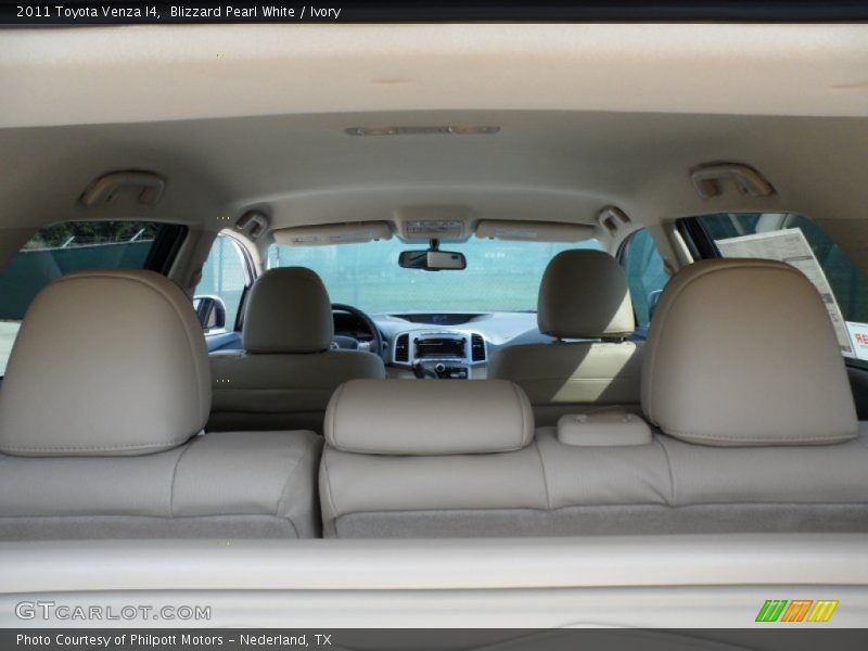 Blizzard Pearl White / Ivory 2011 Toyota Venza I4