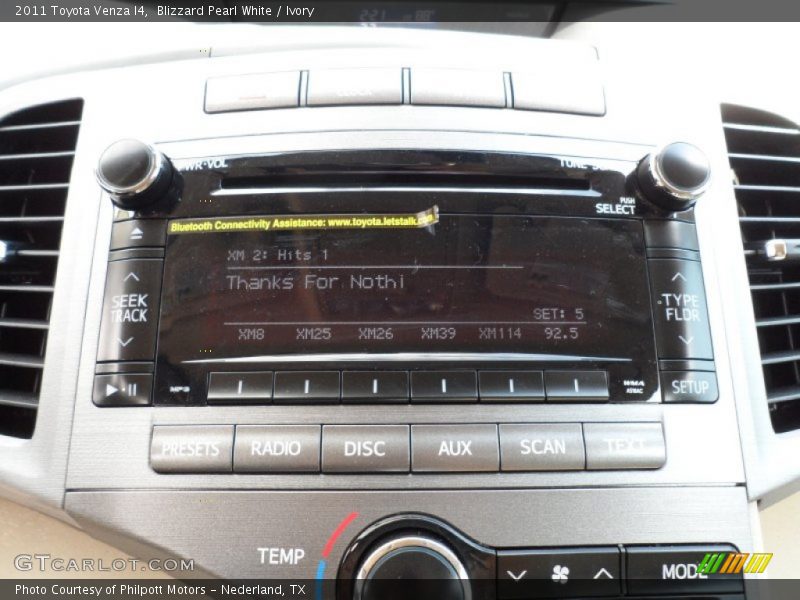 Blizzard Pearl White / Ivory 2011 Toyota Venza I4