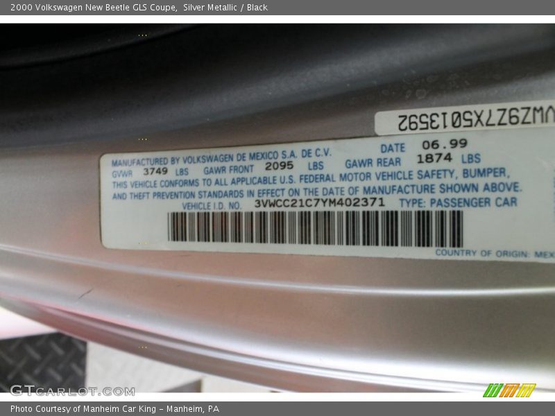 Silver Metallic / Black 2000 Volkswagen New Beetle GLS Coupe