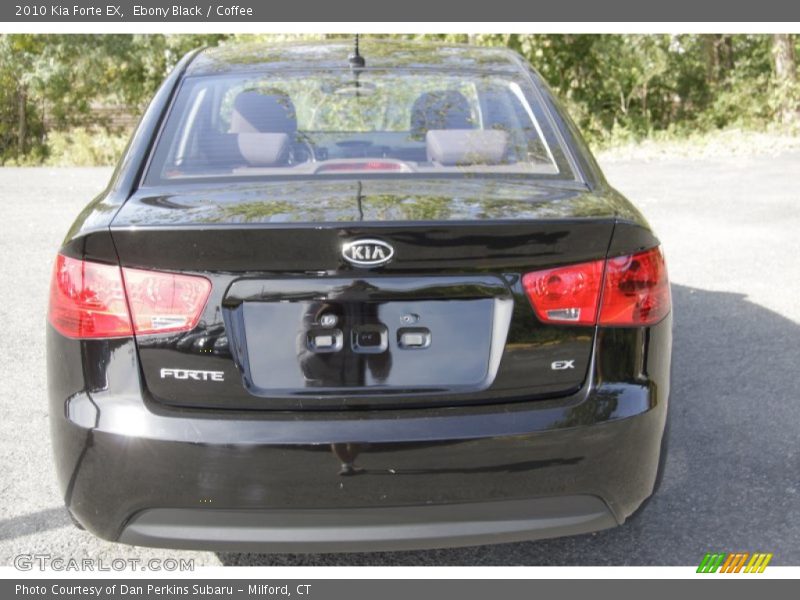 Ebony Black / Coffee 2010 Kia Forte EX