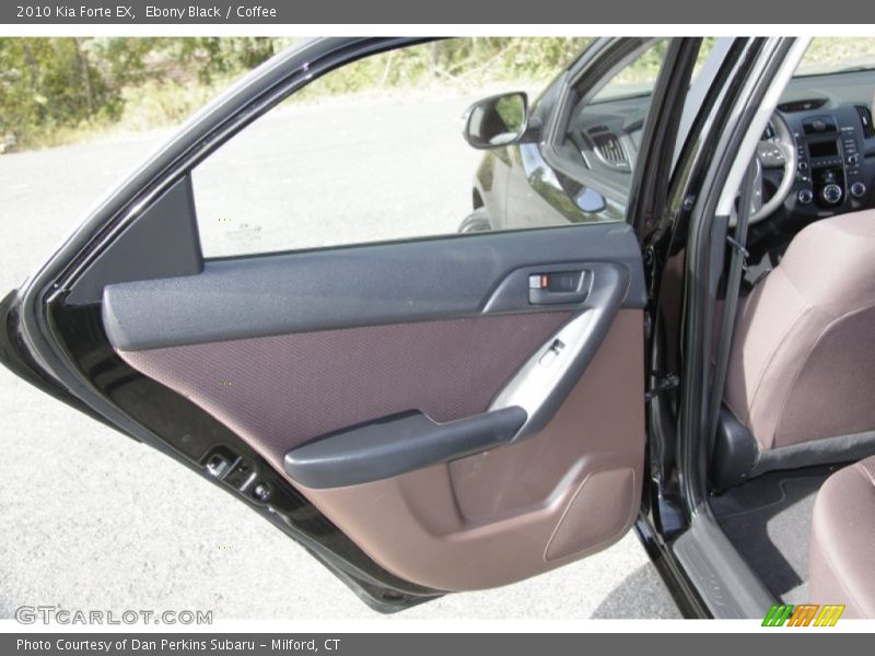 Ebony Black / Coffee 2010 Kia Forte EX