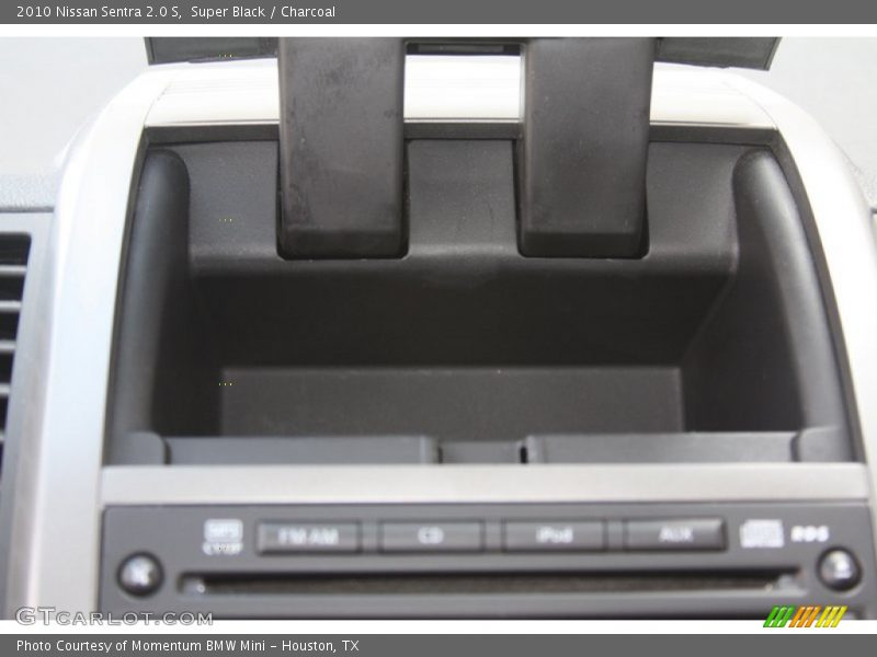 Super Black / Charcoal 2010 Nissan Sentra 2.0 S