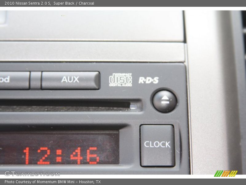 Super Black / Charcoal 2010 Nissan Sentra 2.0 S