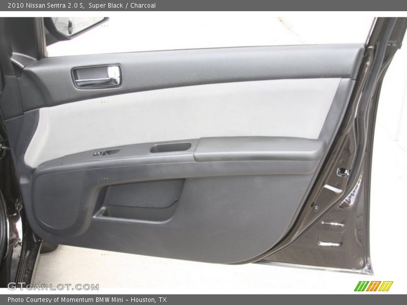 Super Black / Charcoal 2010 Nissan Sentra 2.0 S