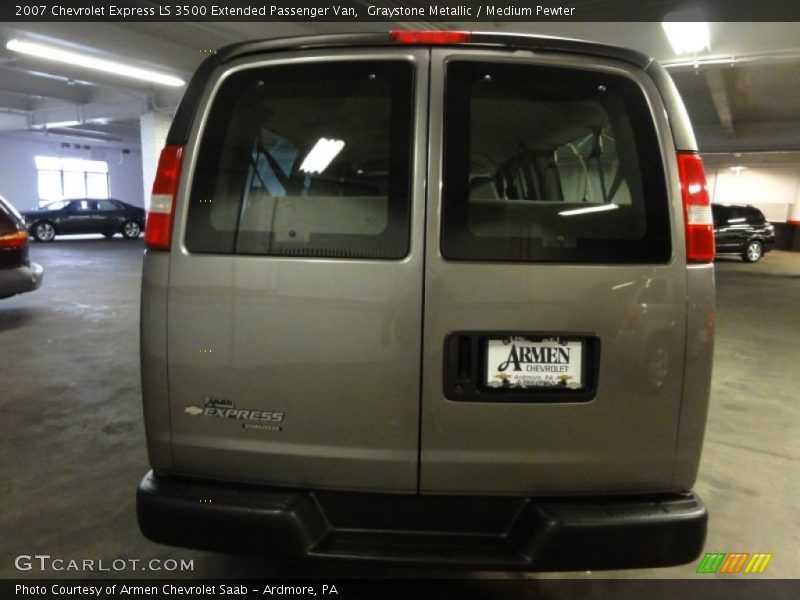Graystone Metallic / Medium Pewter 2007 Chevrolet Express LS 3500 Extended Passenger Van