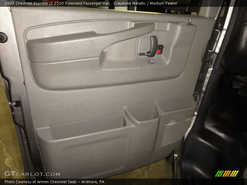 Graystone Metallic / Medium Pewter 2007 Chevrolet Express LS 3500 Extended Passenger Van