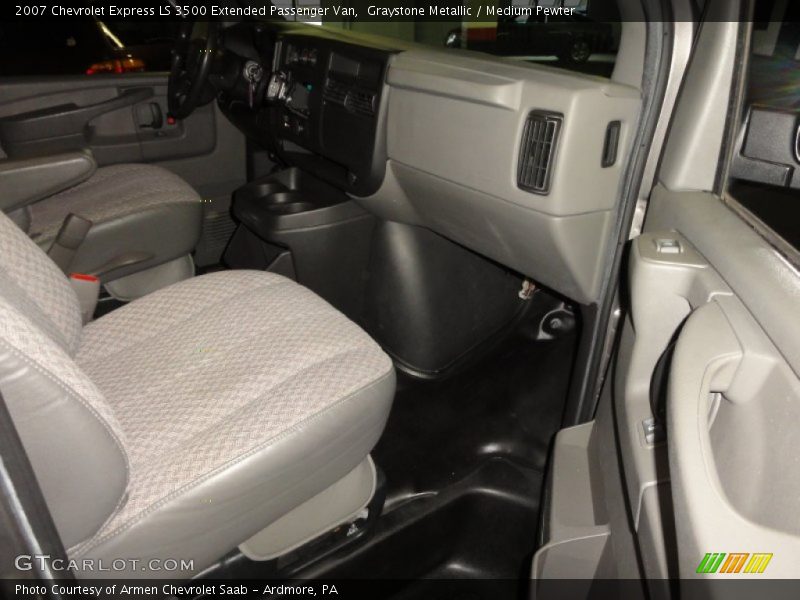 Graystone Metallic / Medium Pewter 2007 Chevrolet Express LS 3500 Extended Passenger Van