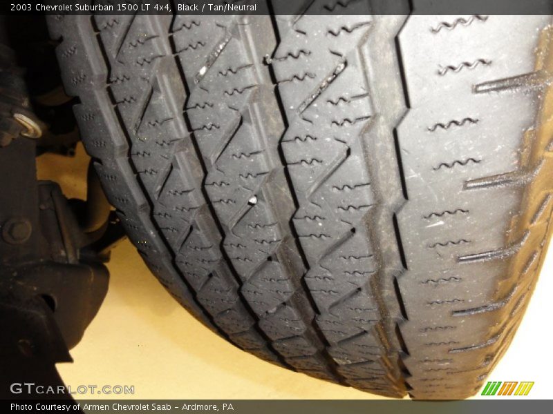 Black / Tan/Neutral 2003 Chevrolet Suburban 1500 LT 4x4