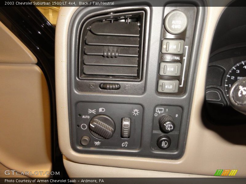 Black / Tan/Neutral 2003 Chevrolet Suburban 1500 LT 4x4