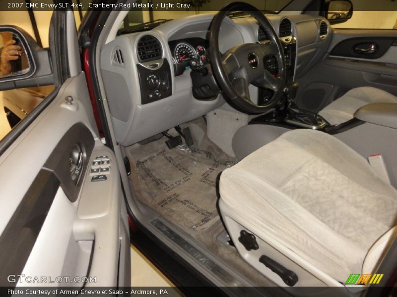 Cranberry Red Metallic / Light Gray 2007 GMC Envoy SLT 4x4