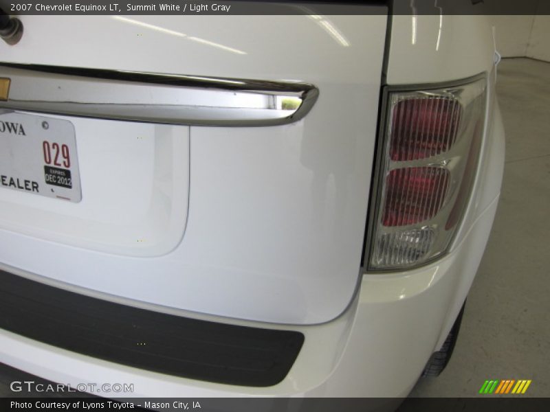 Summit White / Light Gray 2007 Chevrolet Equinox LT