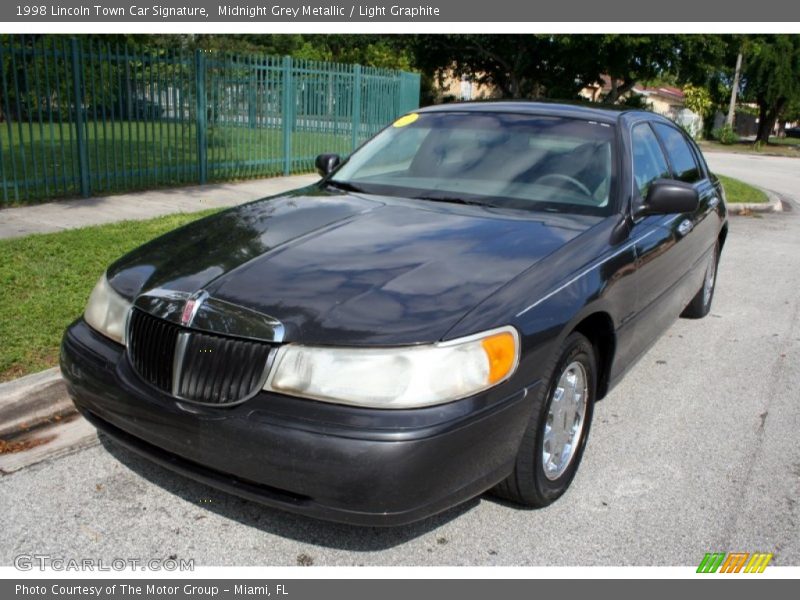 Midnight Grey Metallic / Light Graphite 1998 Lincoln Town Car Signature