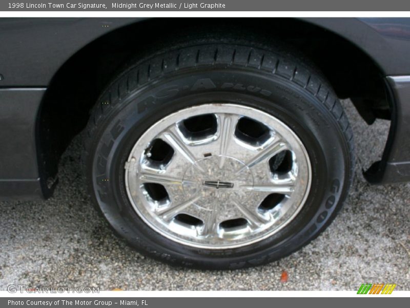 Midnight Grey Metallic / Light Graphite 1998 Lincoln Town Car Signature