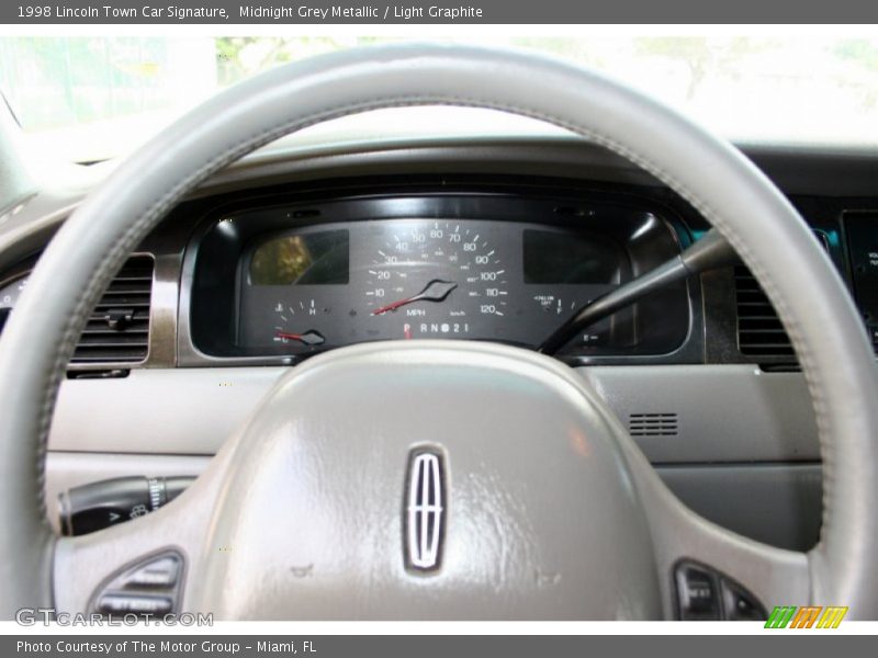 Midnight Grey Metallic / Light Graphite 1998 Lincoln Town Car Signature