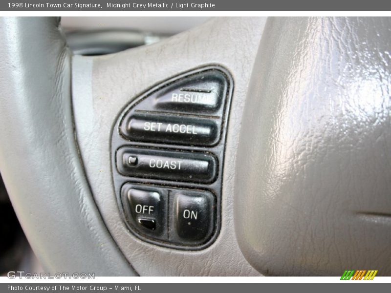 Midnight Grey Metallic / Light Graphite 1998 Lincoln Town Car Signature